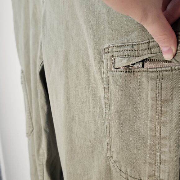 Eddie Bauer Cargo Pants Olive Green Slim Straight Sz 12 Gorpcore Hiking Outdoors - Picture 2 of 6